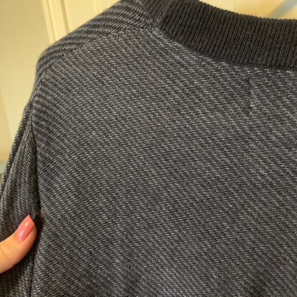 Size Medium Blue Striped Sweater - Picture 6 of 6